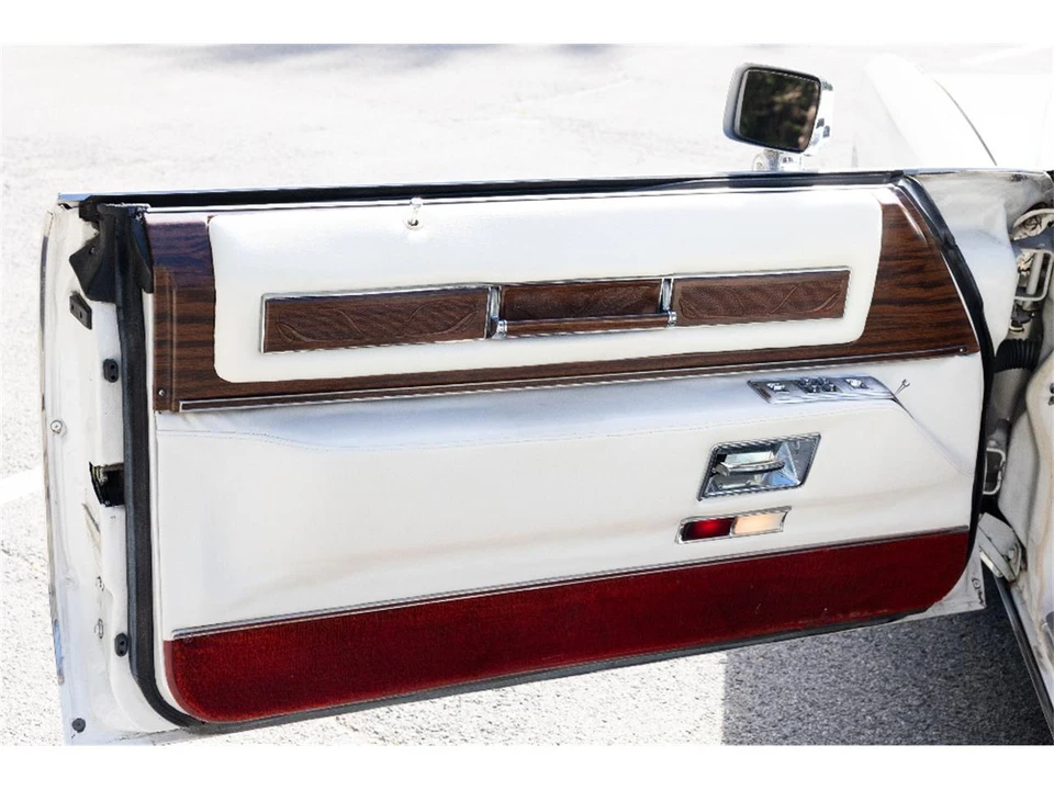 1976 Cadillac Eldorado 9th Gen - Image 27 of 31