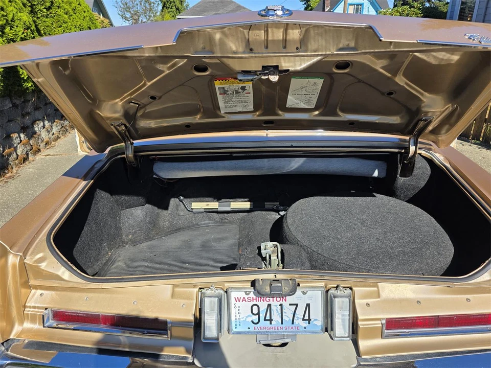 1976 Cadillac Eldorado 9th Gen - Image 15 of 24