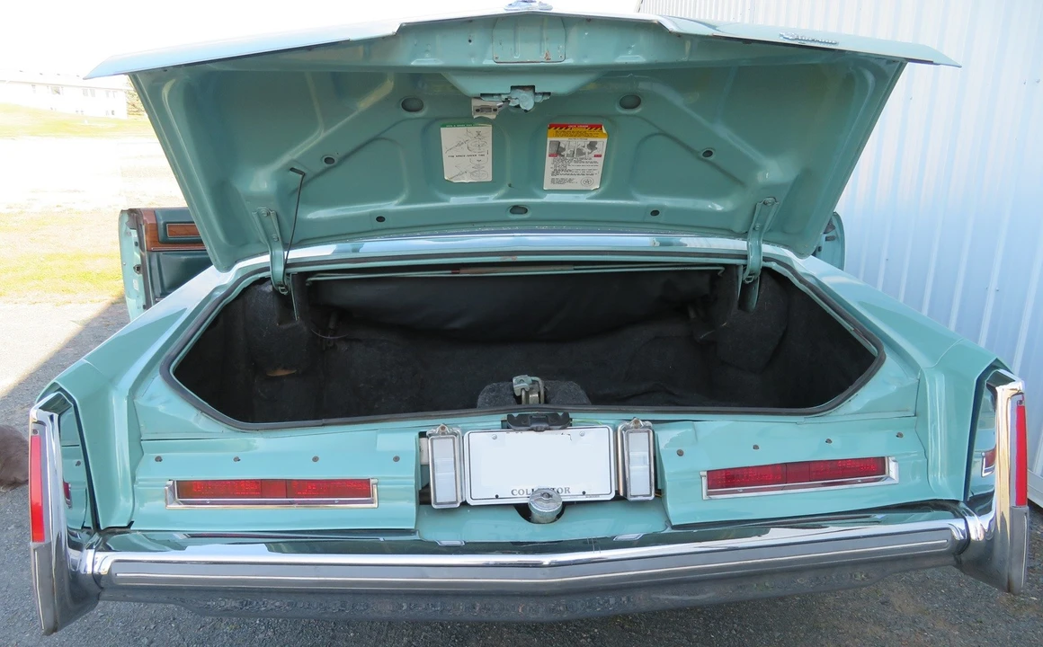 1976 Cadillac Eldorado 9th Gen - Image 14 of 21