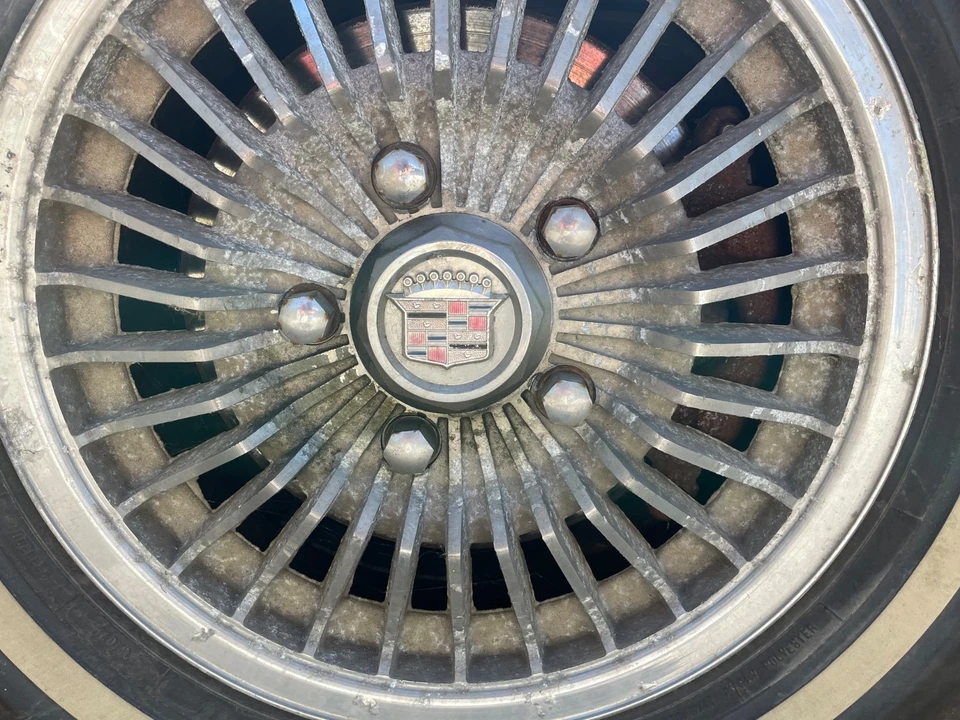 1976 Cadillac Eldorado 9th Gen - Image 8 of 17