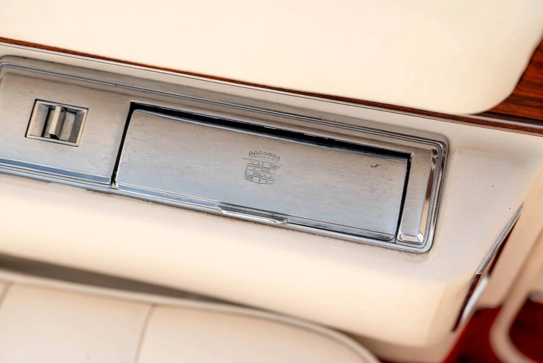 1976 Cadillac Eldorado 9th Gen - Image 24 of 31