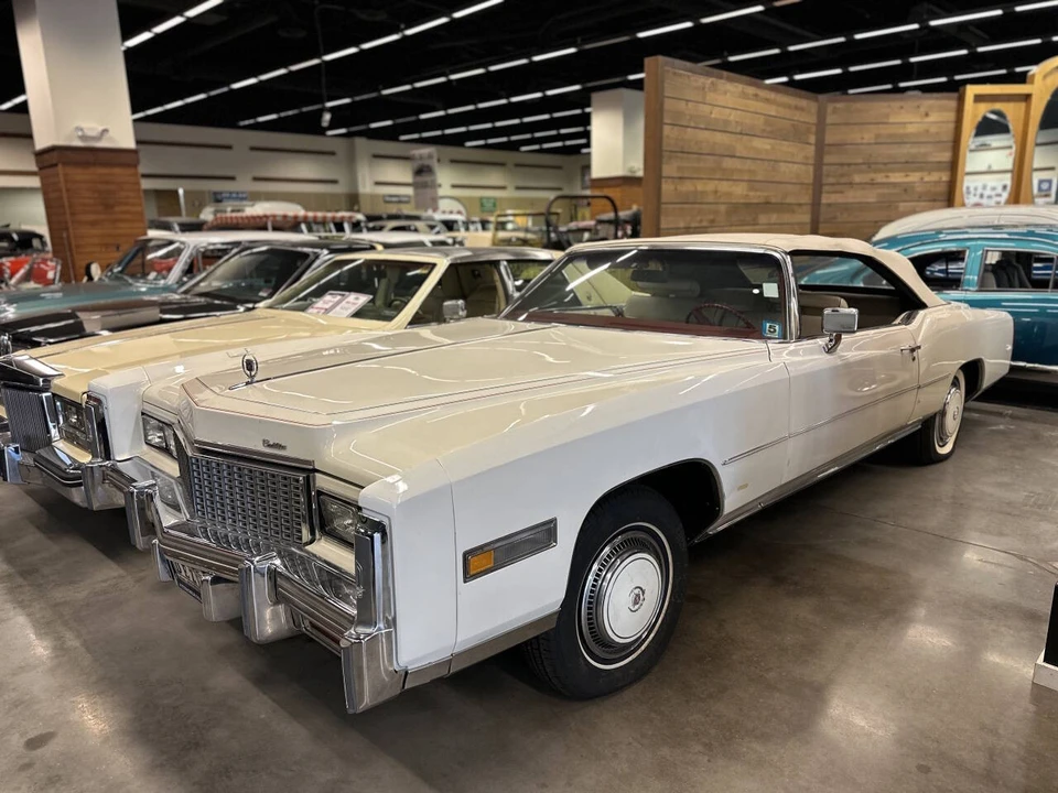 1976 Cadillac Eldorado 9th Gen - Image 2 of 18