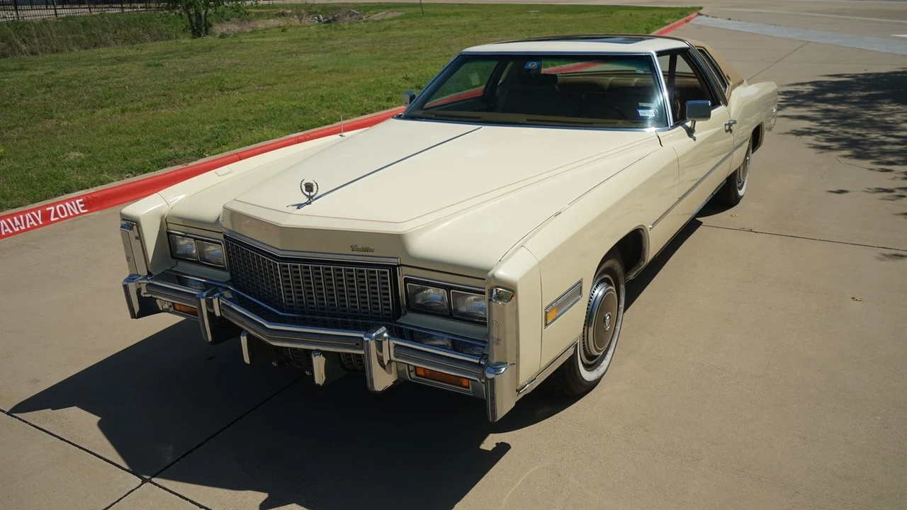 1976 Cadillac Eldorado 9th Gen - Image 3 of 12