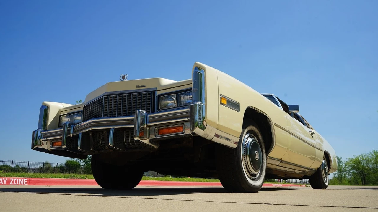 1976 Cadillac Eldorado 9th Gen - Image 5 of 12