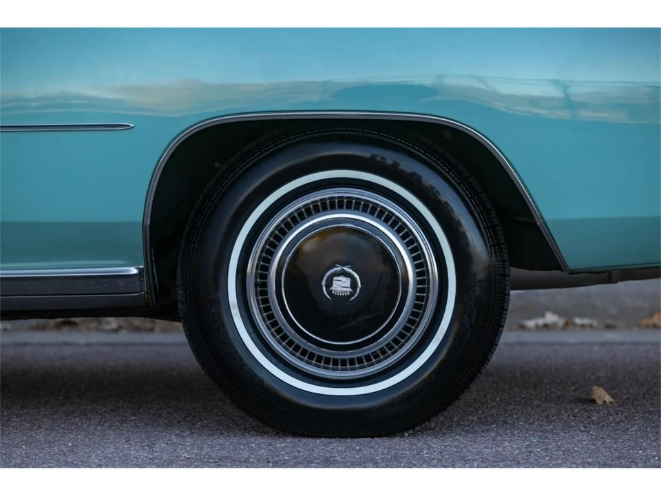 1976 Cadillac Eldorado 9th Gen - Image 25 of 31