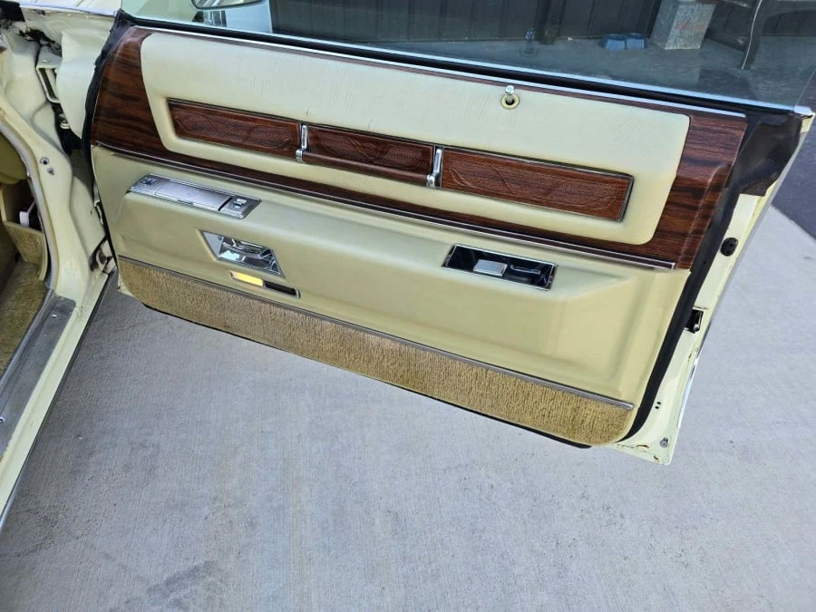 1976 Cadillac Eldorado 9th Gen - Image 12 of 15