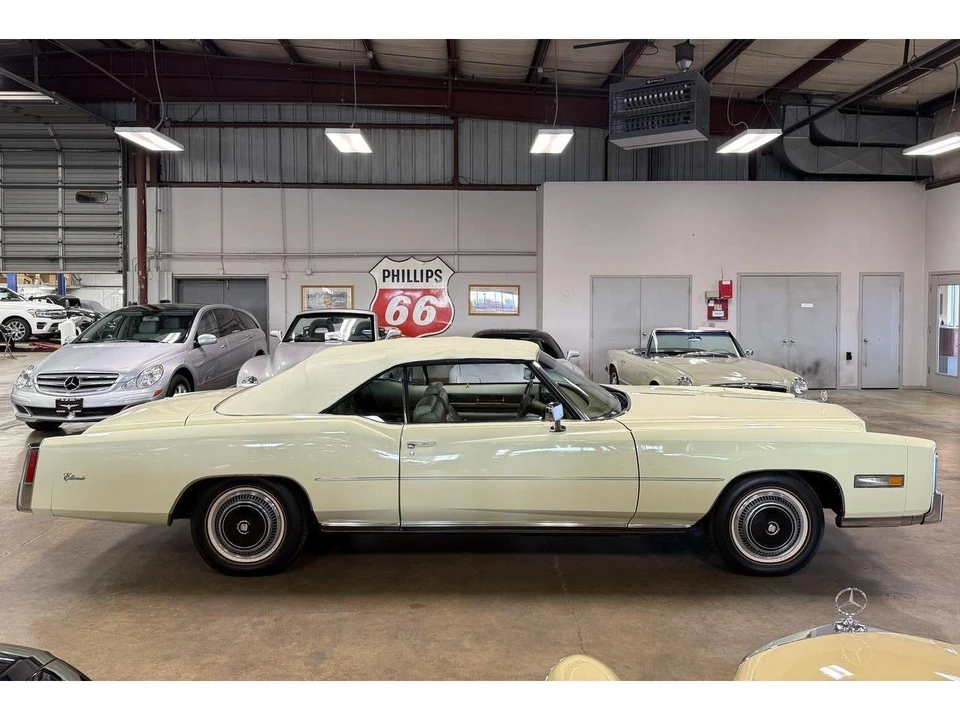 1976 Cadillac Eldorado 9th Gen - Image 29 of 31