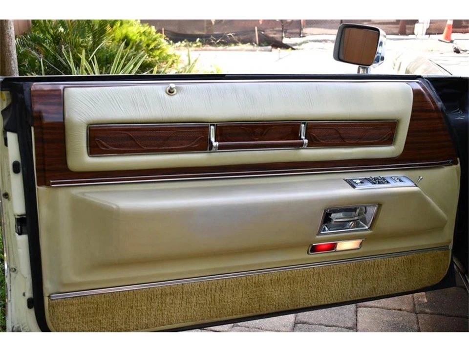 1976 Cadillac Eldorado 9th Gen - Image 25 of 31
