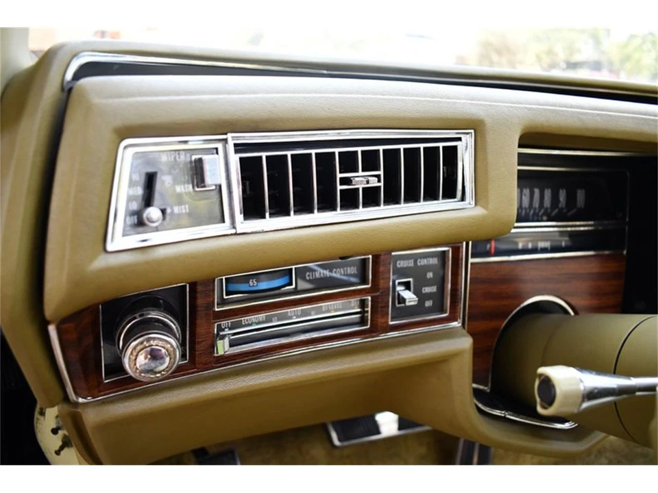 1976 Cadillac Eldorado 9th Gen - Image 28 of 31
