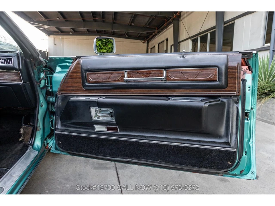 1976 Cadillac Eldorado 9th Gen - Image 27 of 31