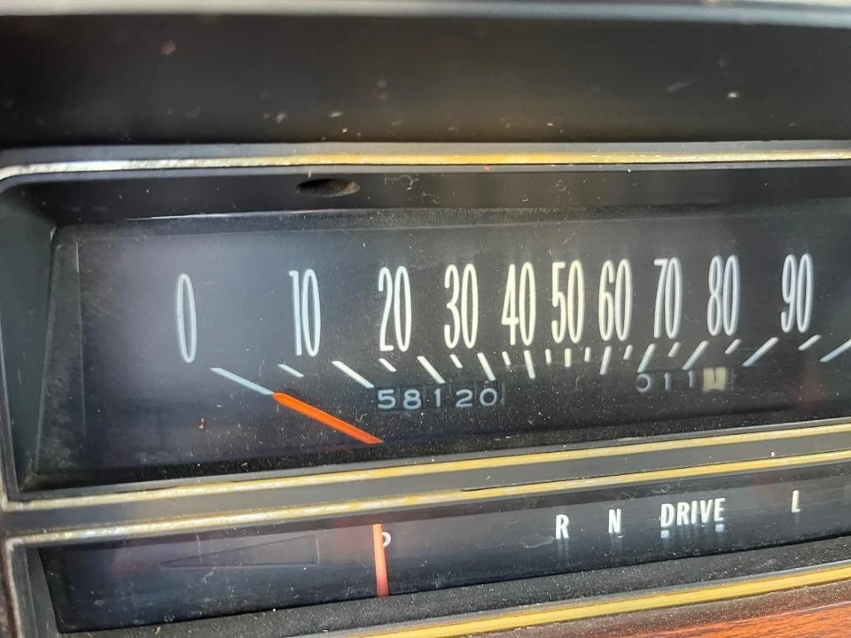 1976 Cadillac Eldorado 9th Gen - Image 15 of 21
