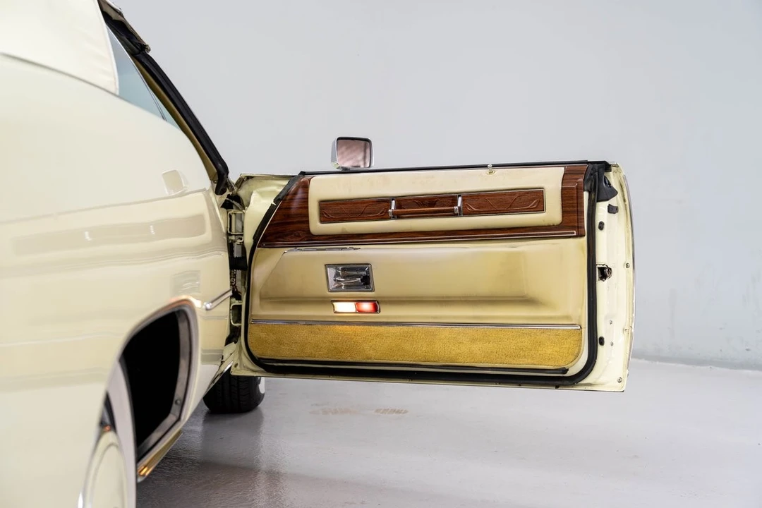 1976 Cadillac Eldorado 9th Gen - Image 11 of 12