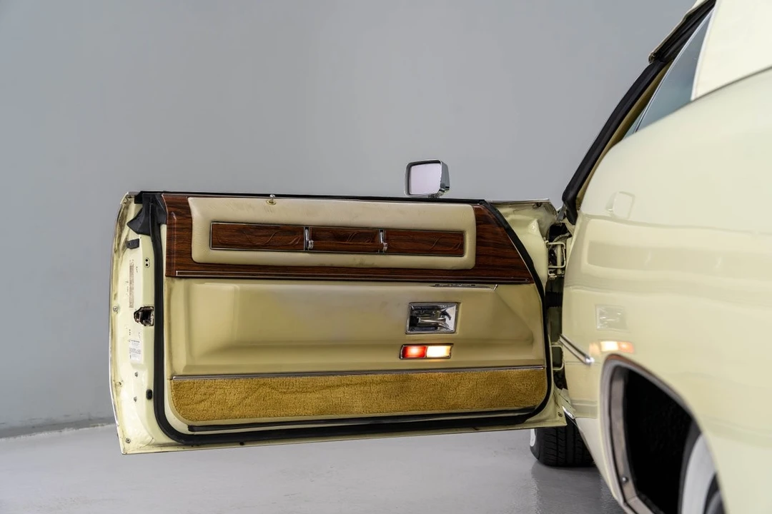 1976 Cadillac Eldorado 9th Gen - Image 10 of 12