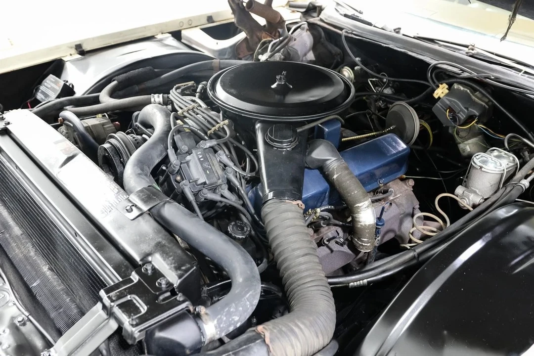 1976 Cadillac Eldorado 9th Gen - Image 15 of 21