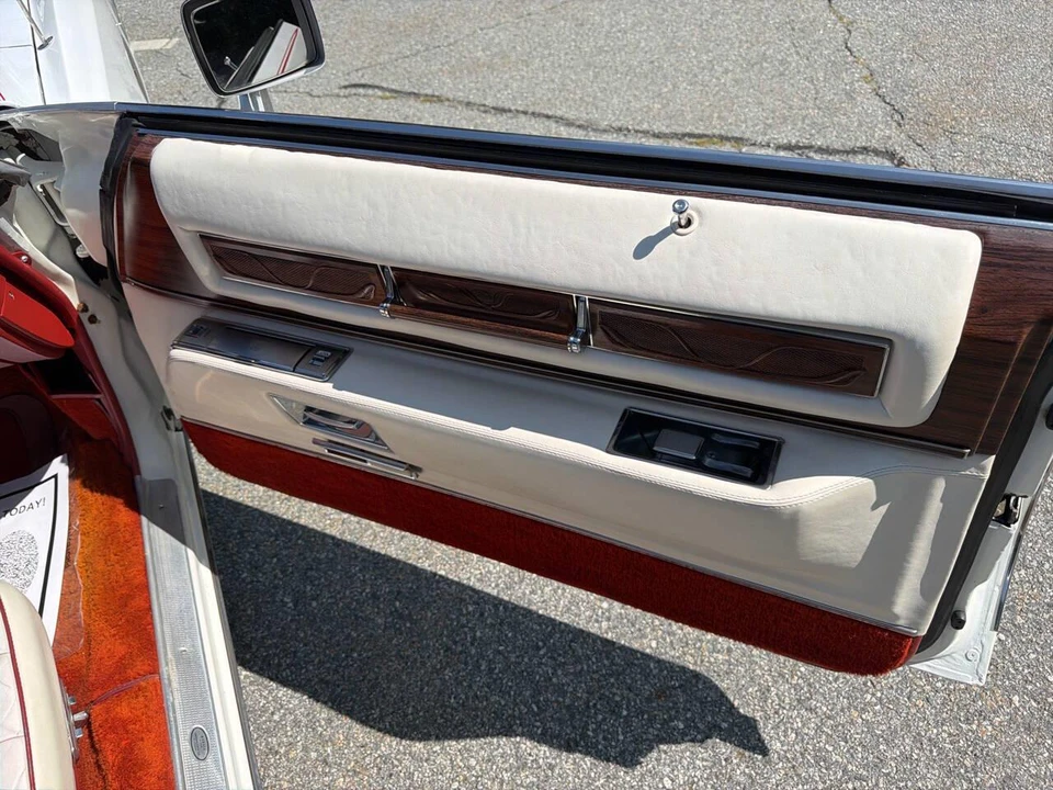 1976 Cadillac Eldorado 9th Gen - Image 27 of 31