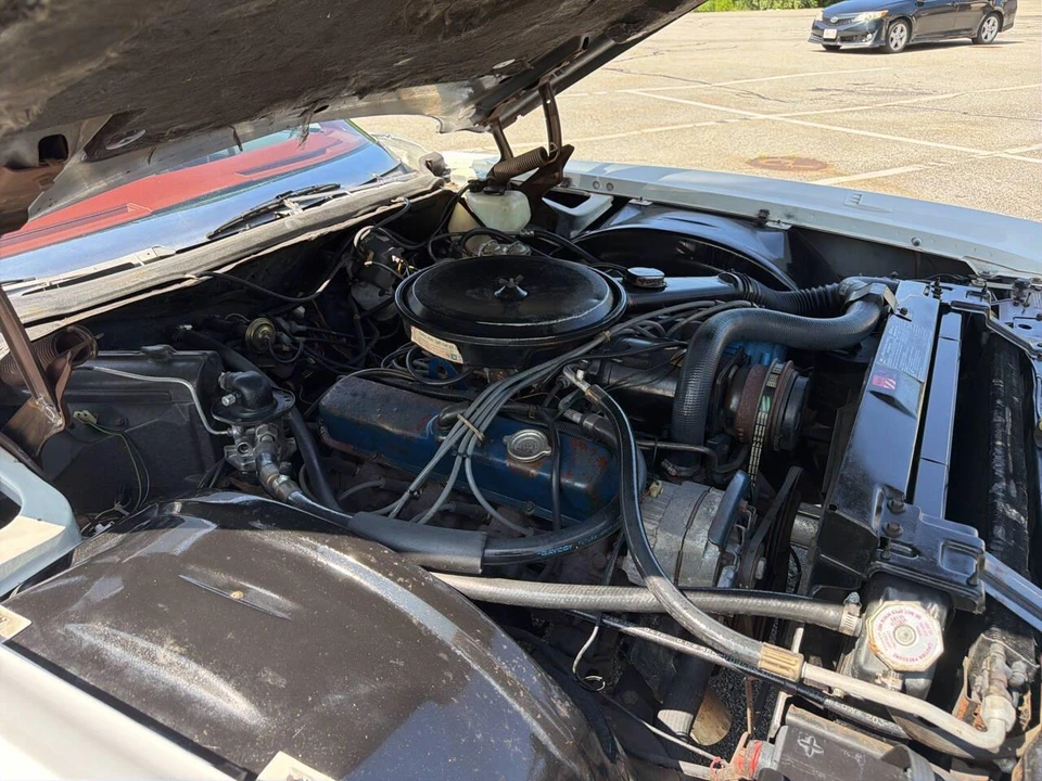 1976 Cadillac Eldorado 9th Gen - Image 30 of 31