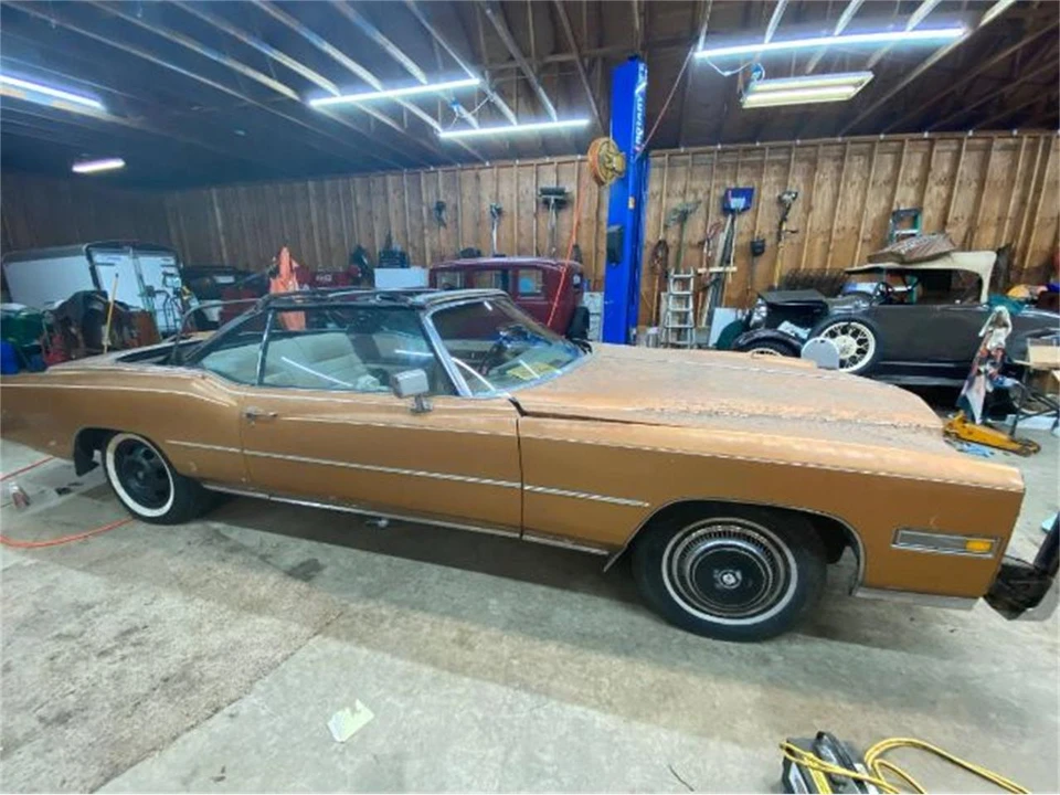 1976 Cadillac Eldorado 9th Gen - Image 5 of 5