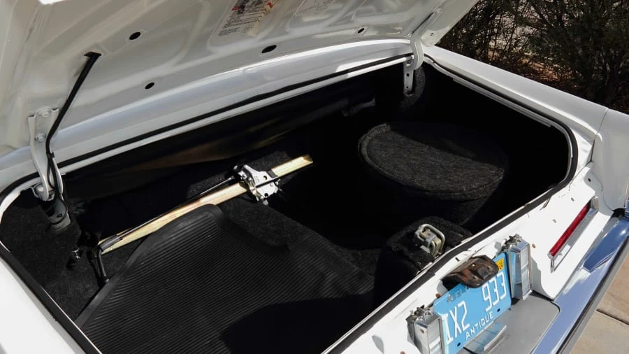 1976 Cadillac Eldorado 9th Gen - Image 23 of 25