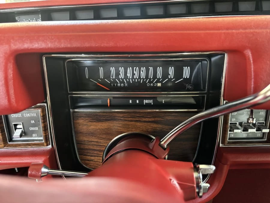 1976 Cadillac Eldorado 9th Gen - Image 14 of 22