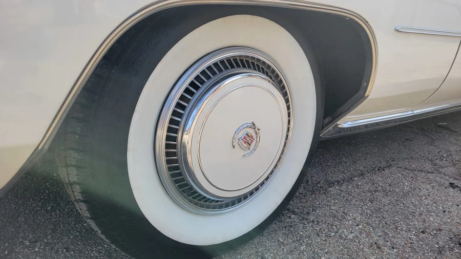 1976 Cadillac Eldorado 9th Gen - Image 4 of 21
