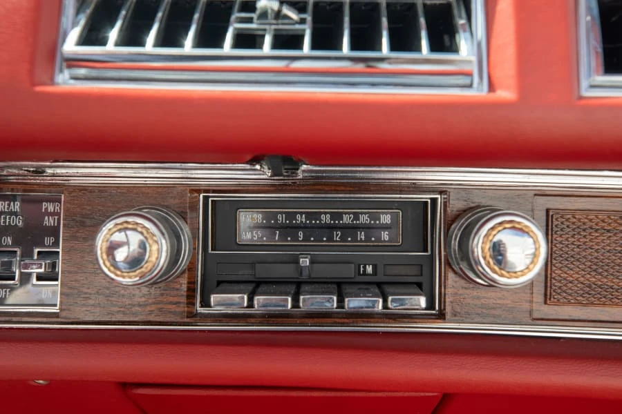 1976 Cadillac Eldorado 9th Gen - Image 23 of 27