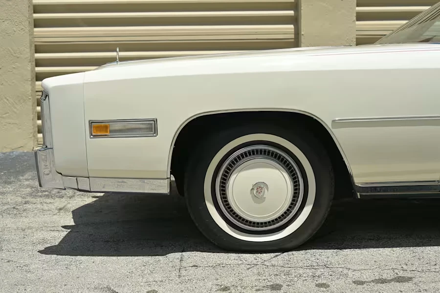 1976 Cadillac Eldorado 9th Gen - Image 8 of 31