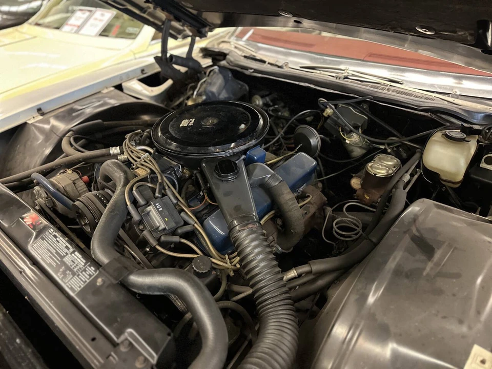 1976 Cadillac Eldorado 9th Gen - Image 17 of 20
