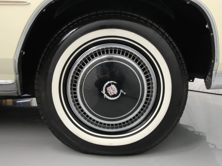 1976 Cadillac Eldorado 9th Gen - Image 12 of 28