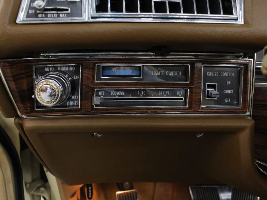 1976 Cadillac Eldorado 9th Gen - Image 22 of 28