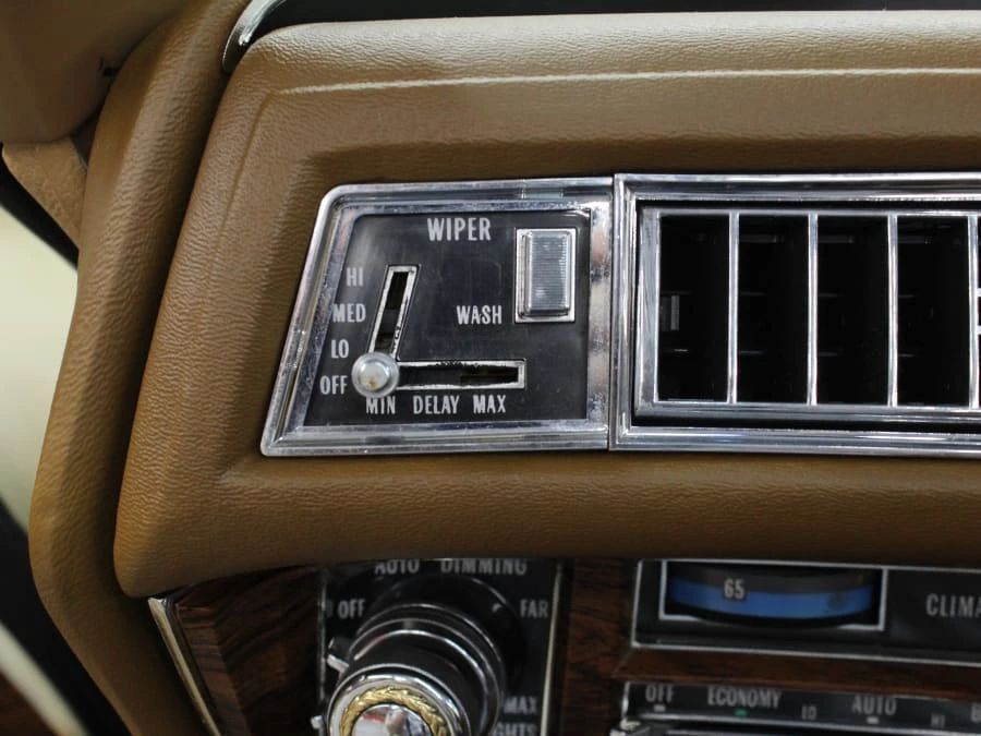 1976 Cadillac Eldorado 9th Gen - Image 23 of 28