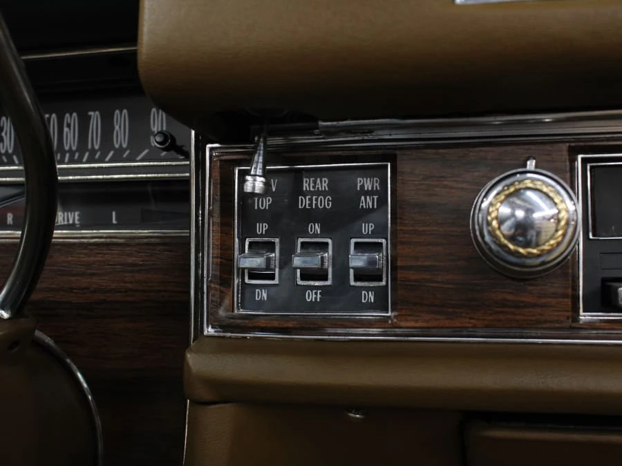 1976 Cadillac Eldorado 9th Gen - Image 24 of 28
