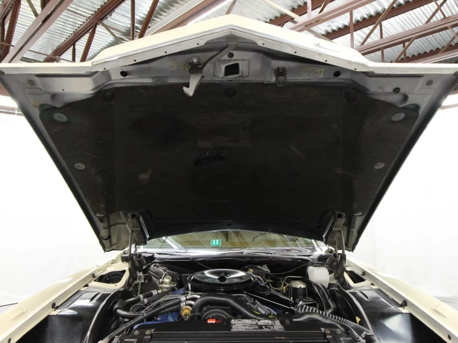 1976 Cadillac Eldorado 9th Gen - Image 27 of 28