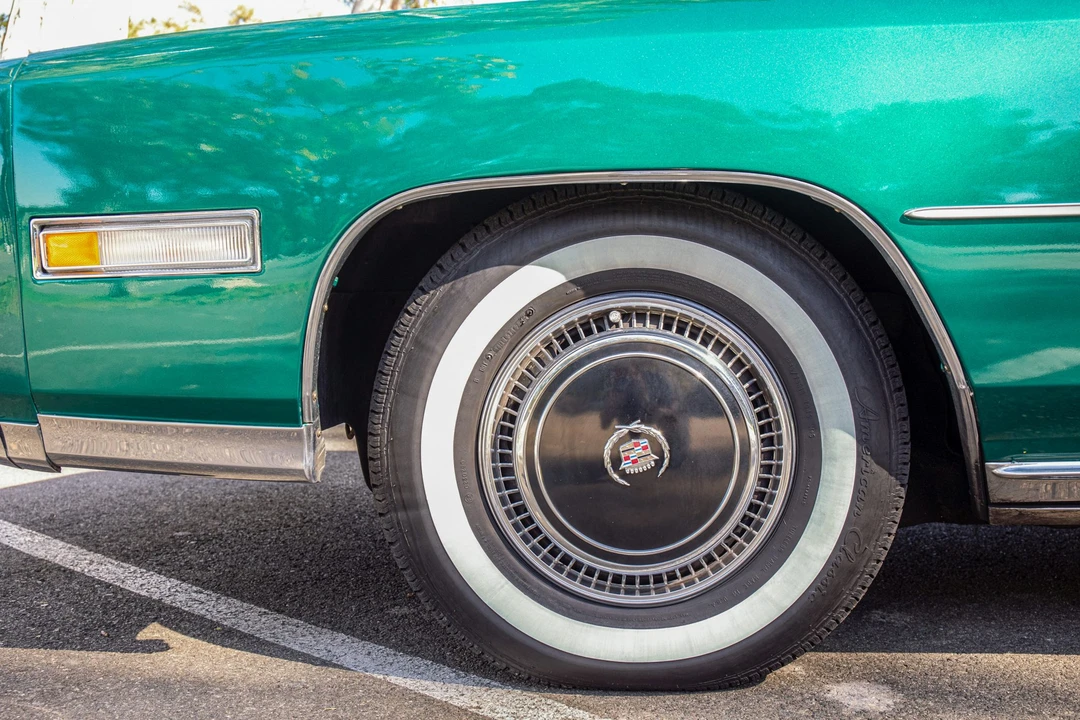 1976 Cadillac Eldorado 9th Gen - Image 17 of 31