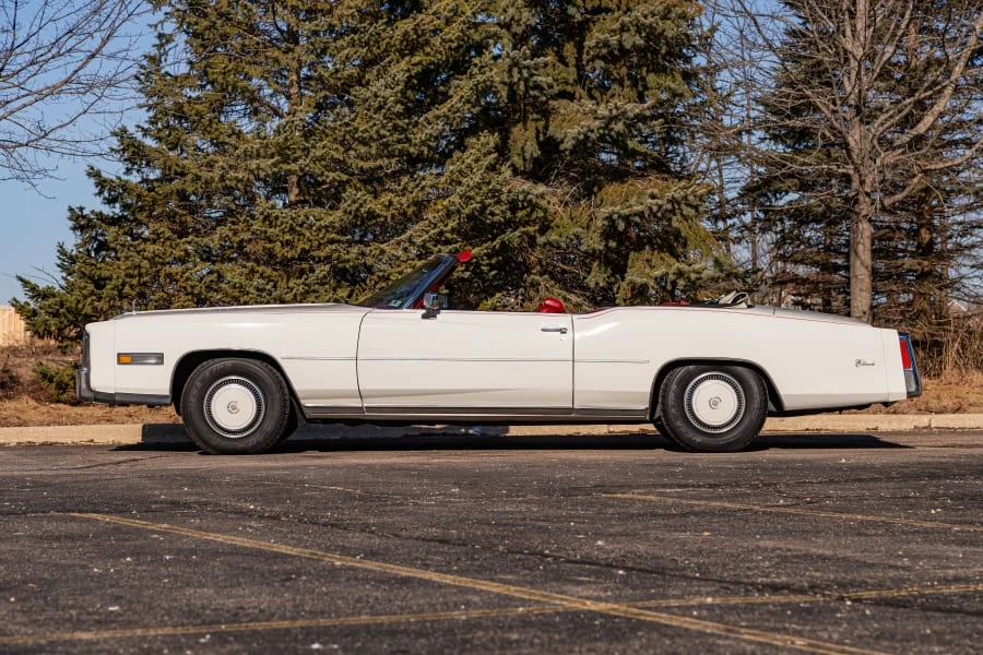 1976 Cadillac Eldorado 9th Gen - Image 2 of 31