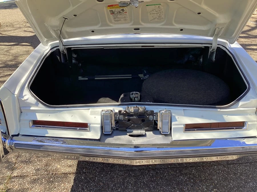 1976 Cadillac Eldorado 9th Gen - Image 23 of 30