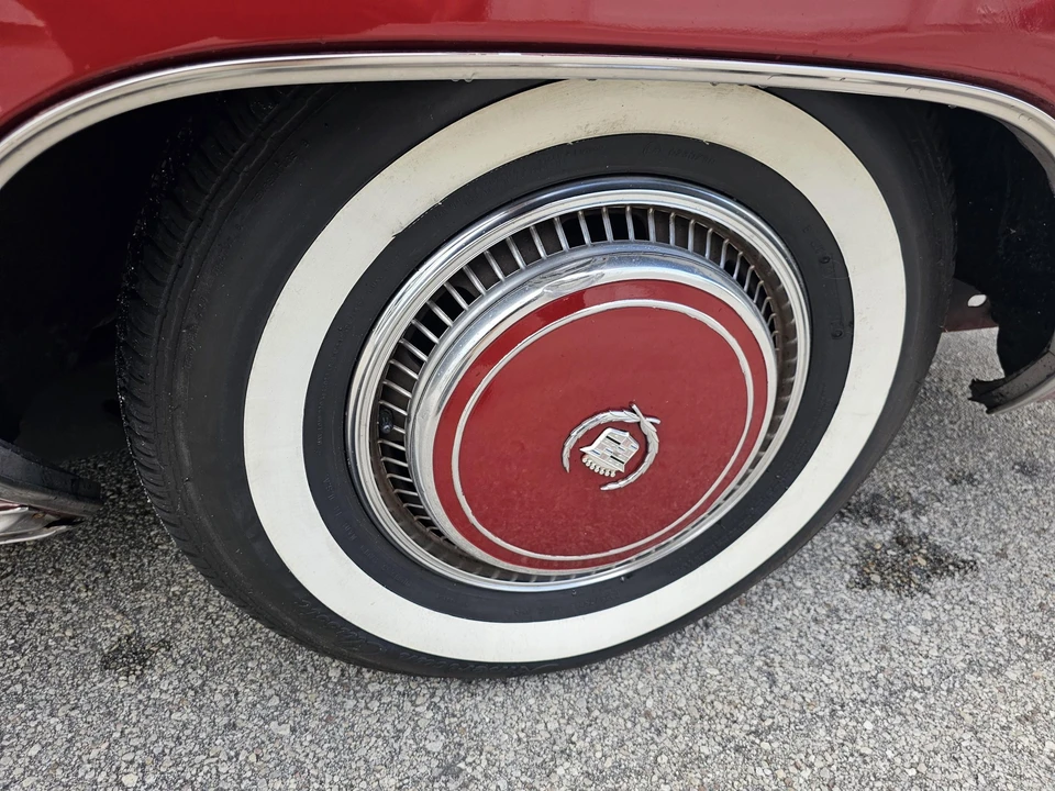 1976 Cadillac Eldorado 9th Gen - Image 29 of 31