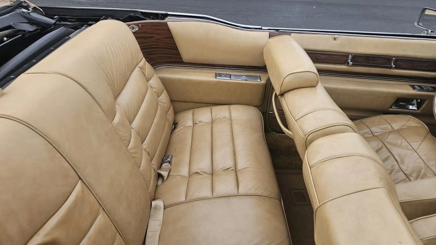 1976 Cadillac Eldorado 9th Gen - Image 27 of 31