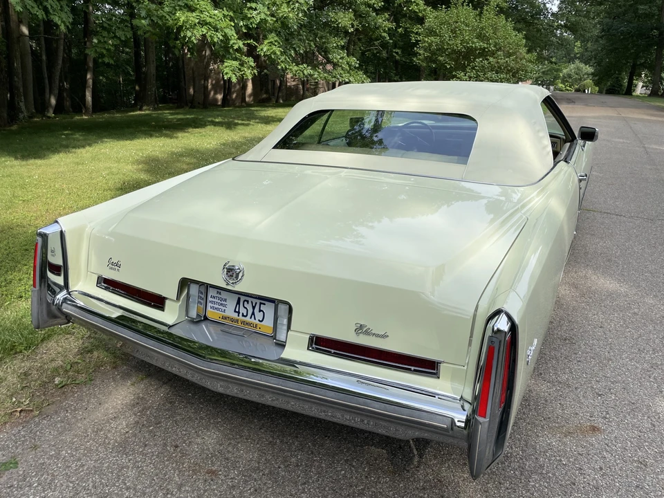 1976 Cadillac Eldorado 9th Gen - Image 27 of 31