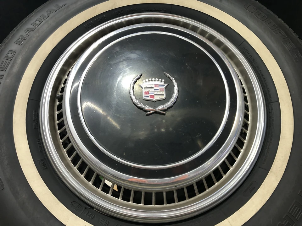 1976 Cadillac Eldorado 9th Gen - Image 16 of 31