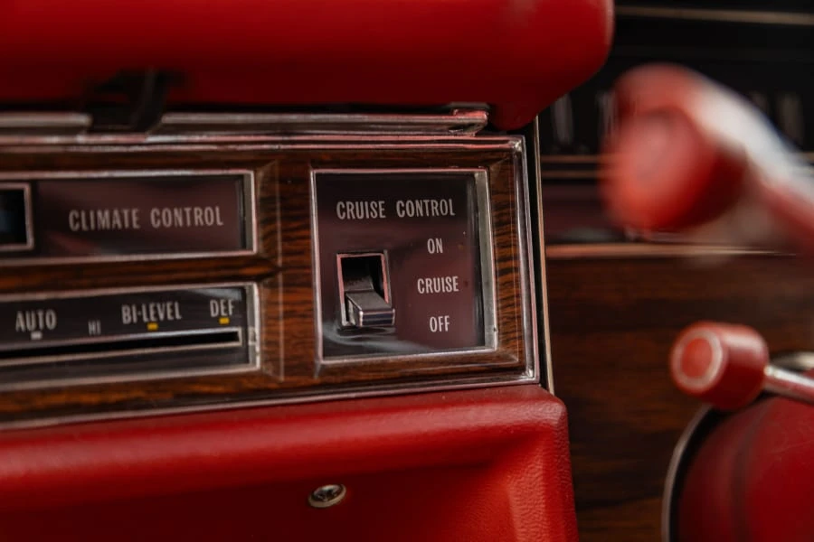 1976 Cadillac Eldorado 9th Gen - Image 25 of 31