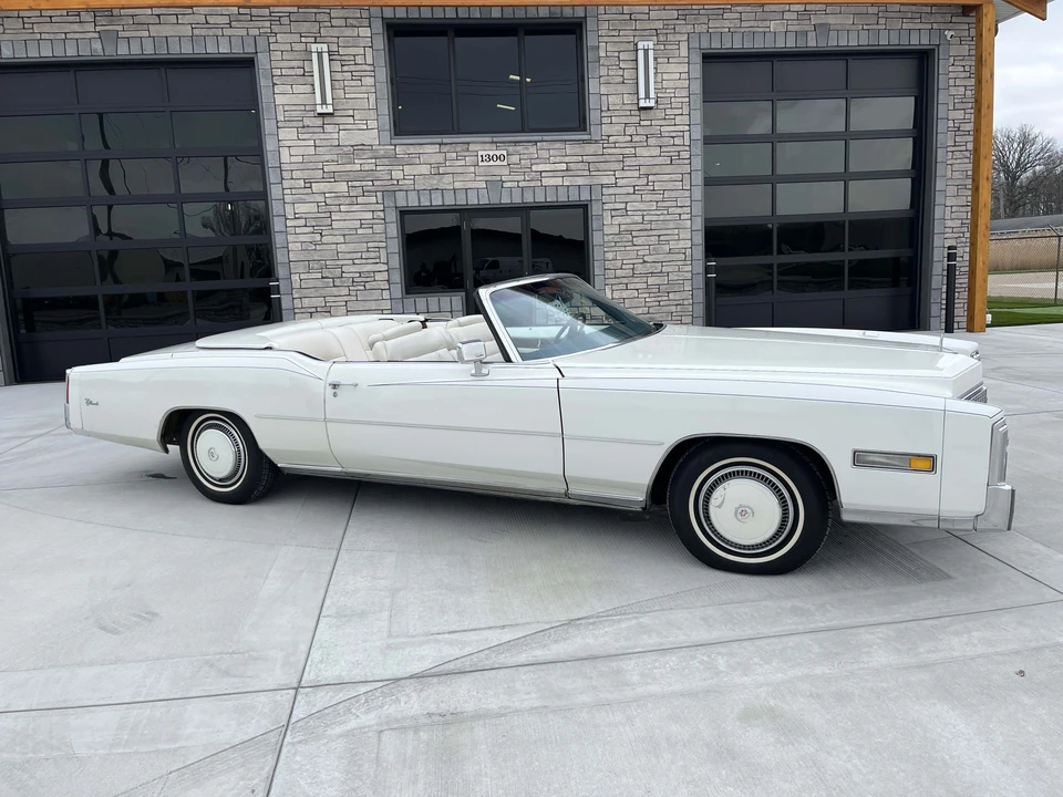 1976 Cadillac Eldorado 9th Gen - Image 2 of 31
