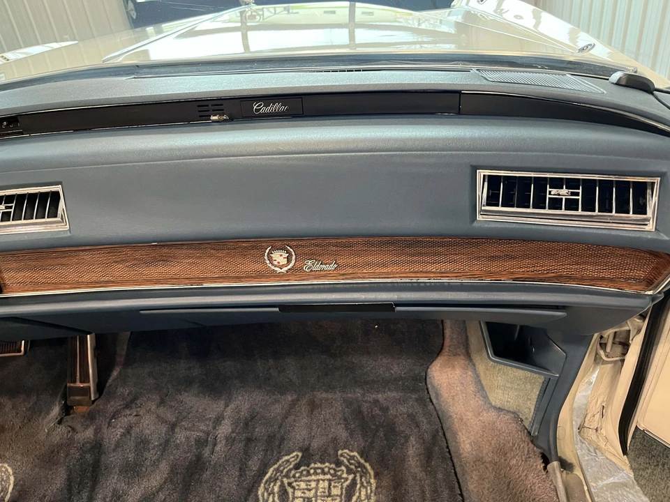 1976 Cadillac Eldorado 9th Gen - Image 28 of 31