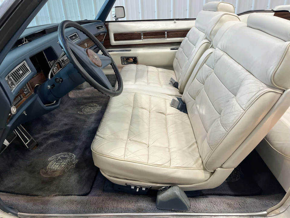 1976 Cadillac Eldorado 9th Gen - Image 29 of 31