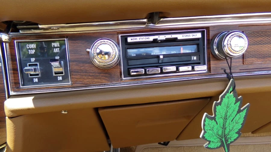 1976 Cadillac Eldorado 9th Gen - Image 9 of 25