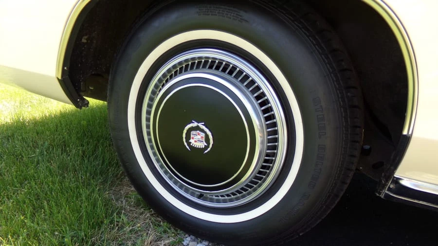 1976 Cadillac Eldorado 9th Gen - Image 16 of 25