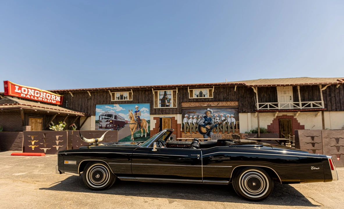 1976 Cadillac Eldorado 9th Gen - Image 25 of 31