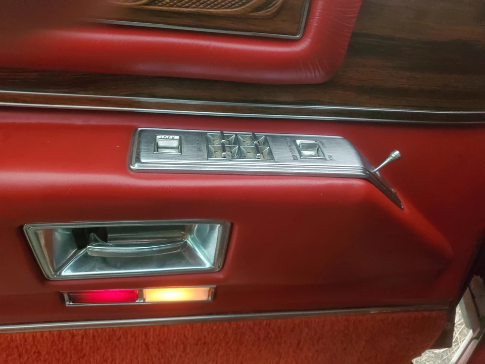 1976 Cadillac Eldorado 9th Gen - Image 28 of 31