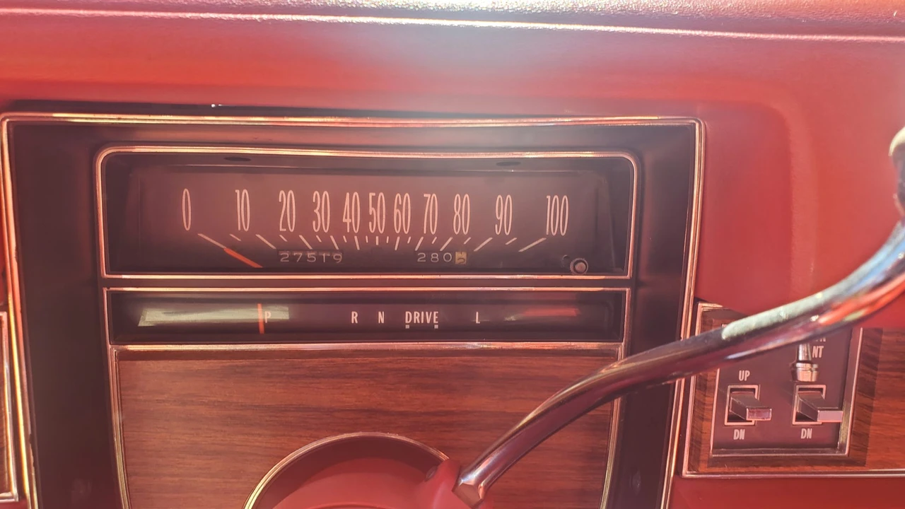 1976 Cadillac Eldorado 9th Gen - Image 22 of 31