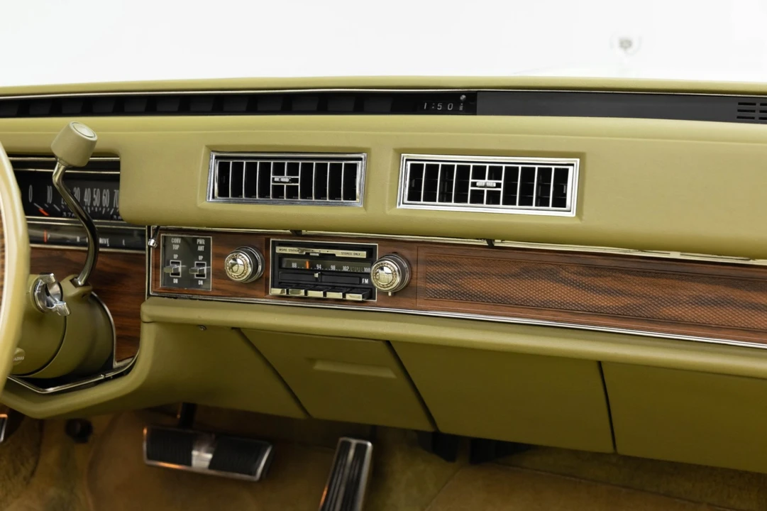 1976 Cadillac Eldorado 9th Gen - Image 16 of 21