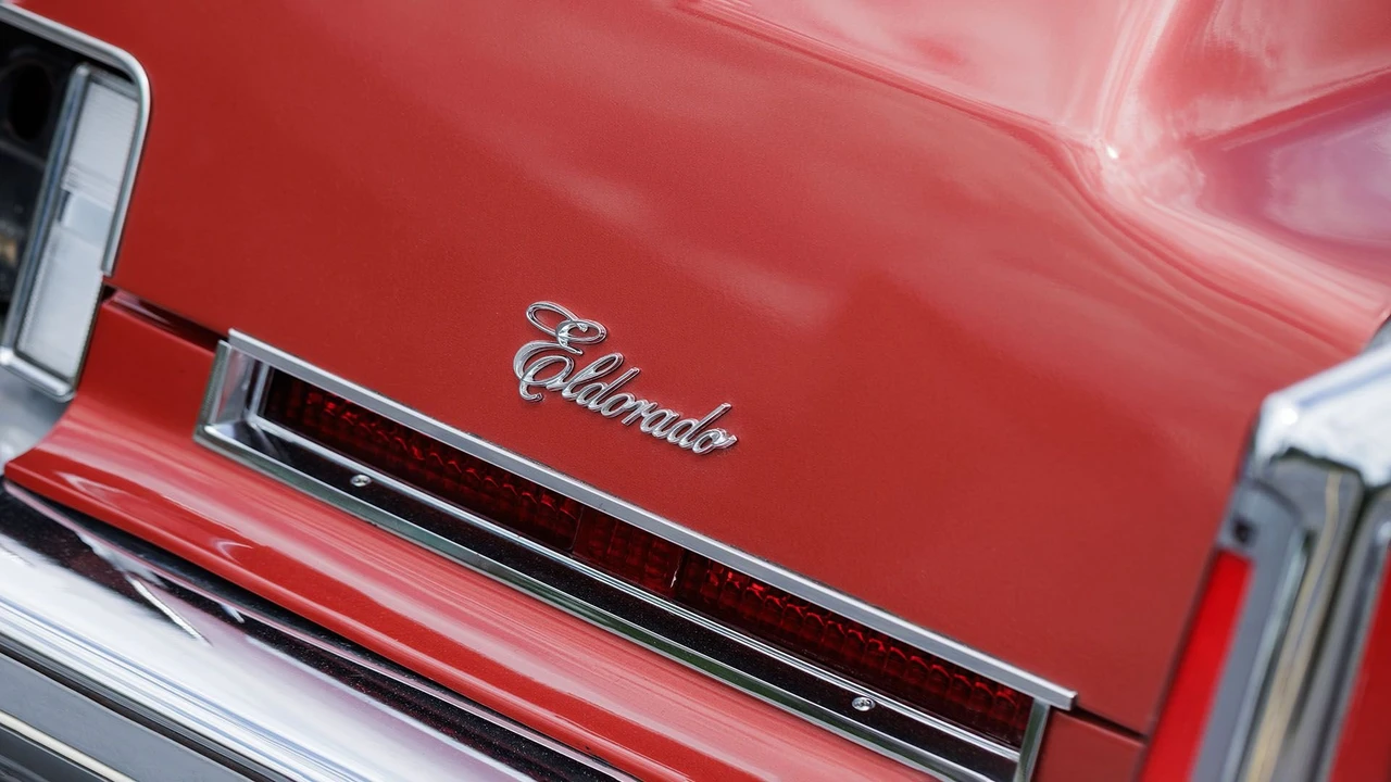1976 Cadillac Eldorado 9th Gen - Image 25 of 31